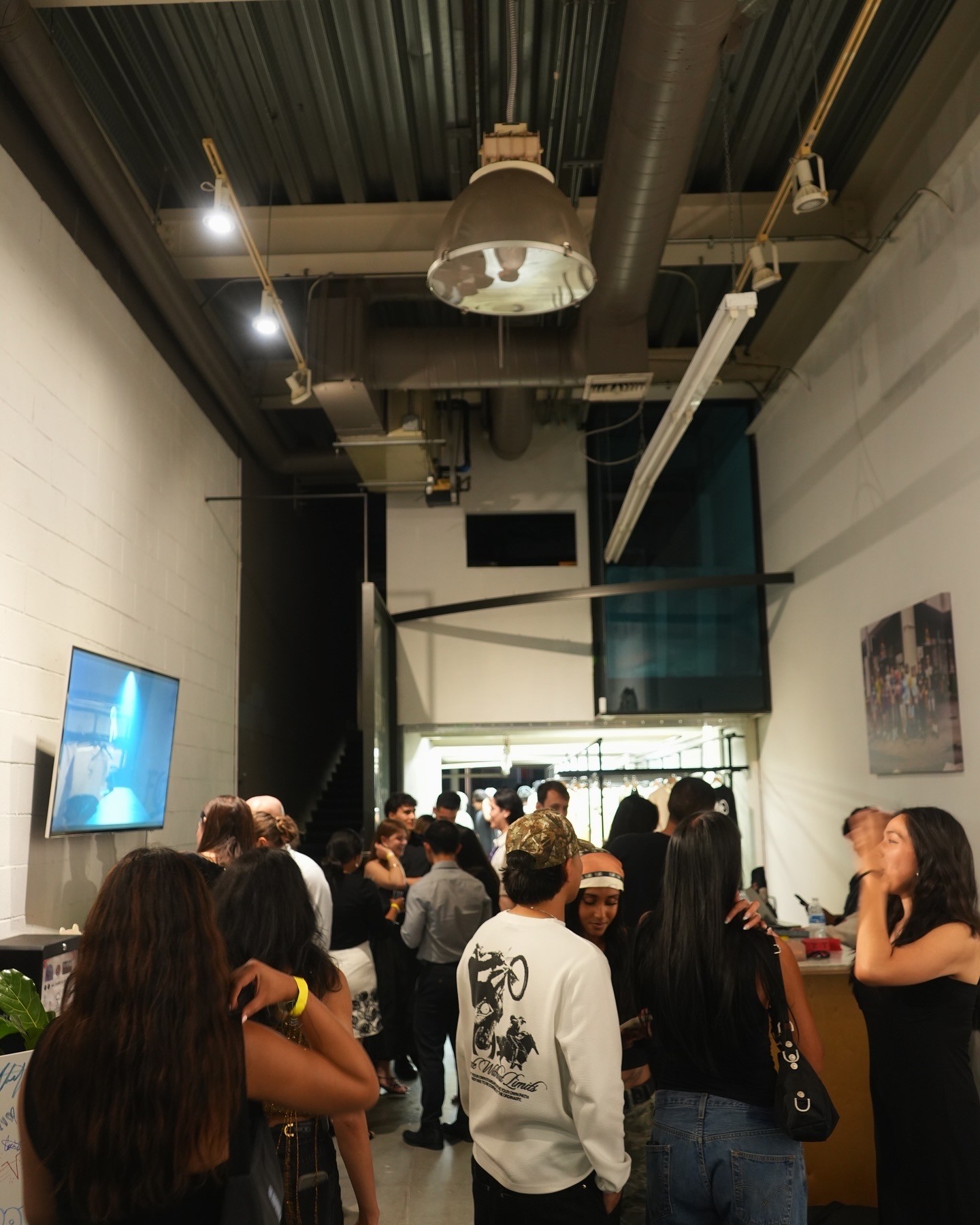 Atelier-V Pop Up Gallery